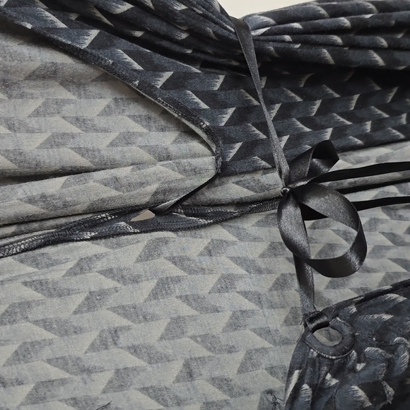 Express sz lg wrap dress - Picture 5 of 6